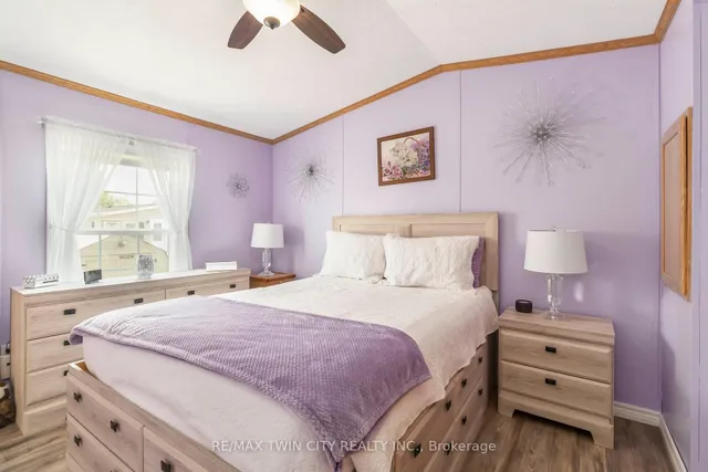 Additional image 12 of 27 Elm St