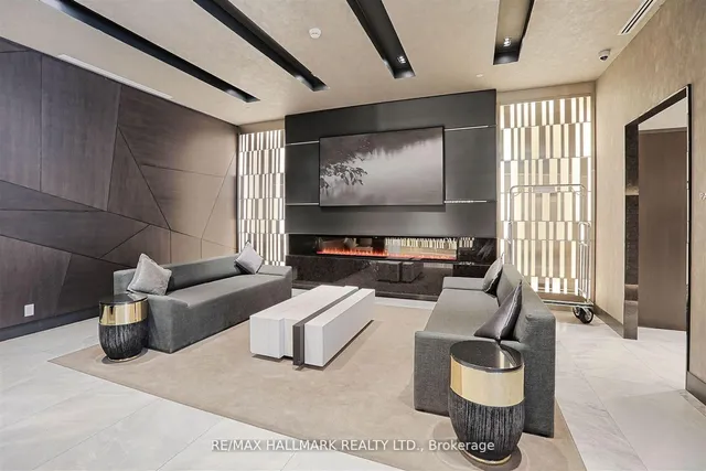 Additional image 7 of 609 Avenue Rd Unit 904