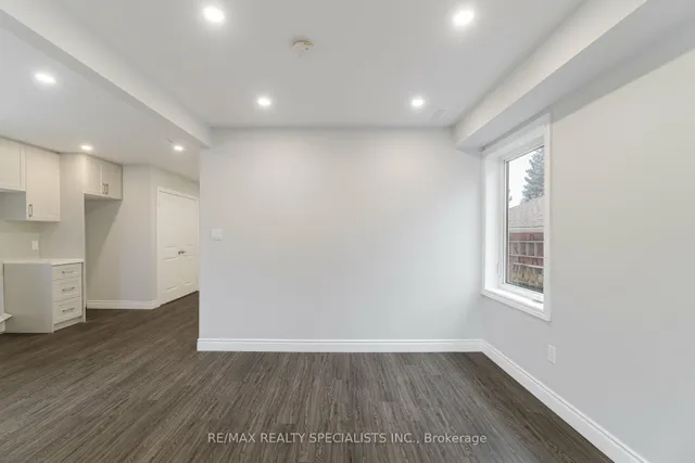 Additional image 5 of 9 Frances Ave