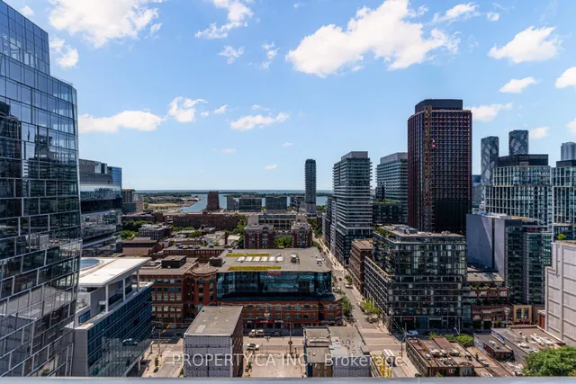 Additional image 20 of 460 Adelaide St Unit 1228