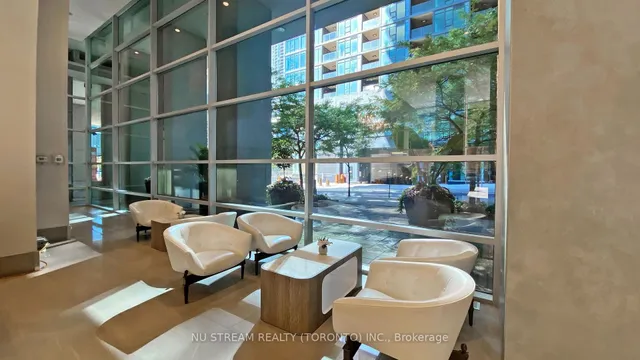 Additional image 18 of 81 Navy Wharf Crt Unit 2812