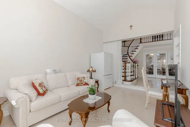 Additional image 11 of 25 Red Cedar Cres