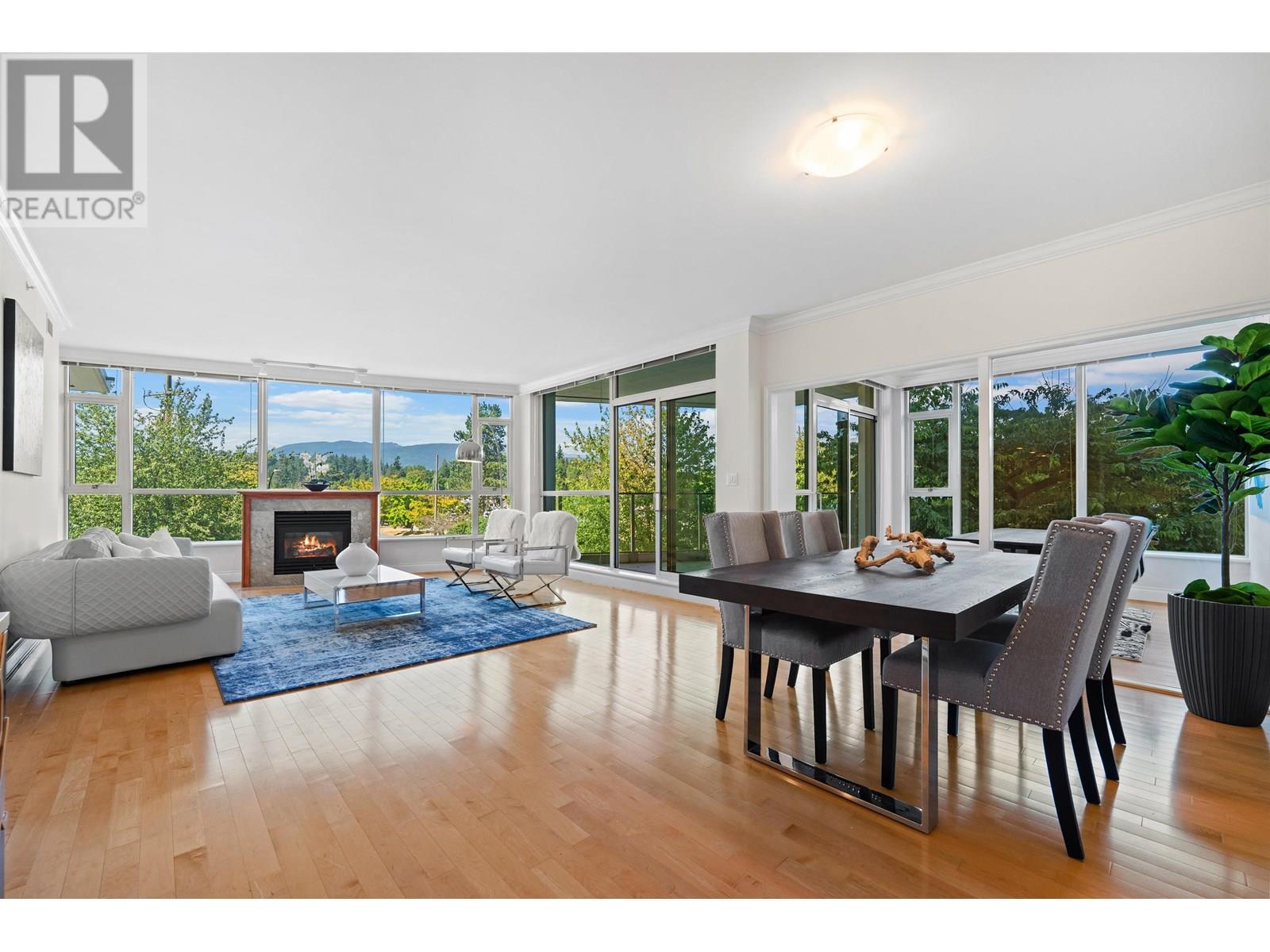 202 1777 BAYSHORE DRIVE|Vancouver, British Columbia V6G3H2