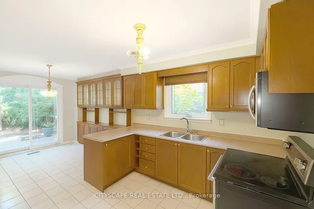 Additional image 8 of 191 Genesee Dr