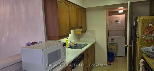 Additional image 9 of 175 Bamburgh Circ Unit 402