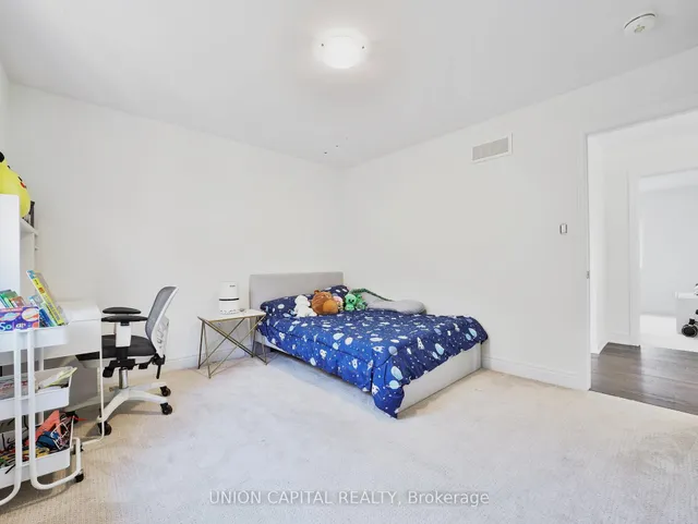 Additional image 26 of 26 Hampshire Pl