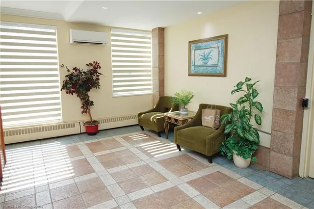 Additional image 4 of 90 Ling Rd Unit 904