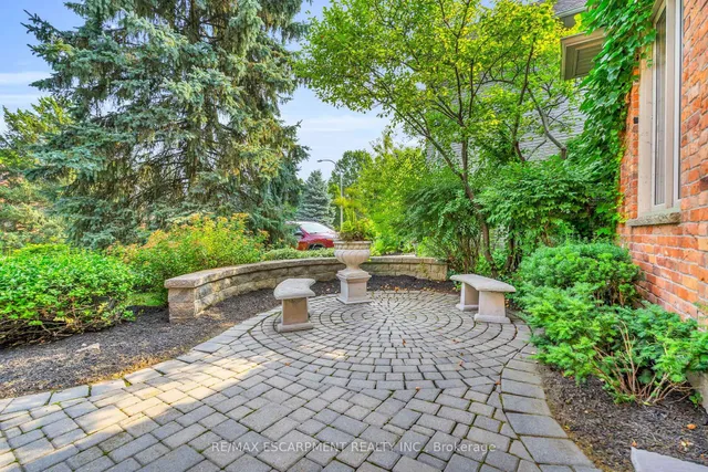 Additional image 3 of 484 Bush Dr