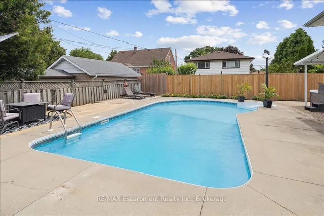 Additional image 41 of 755 Parker Cres