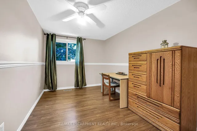 Additional image 24 of 1460 Garth St Unit 18