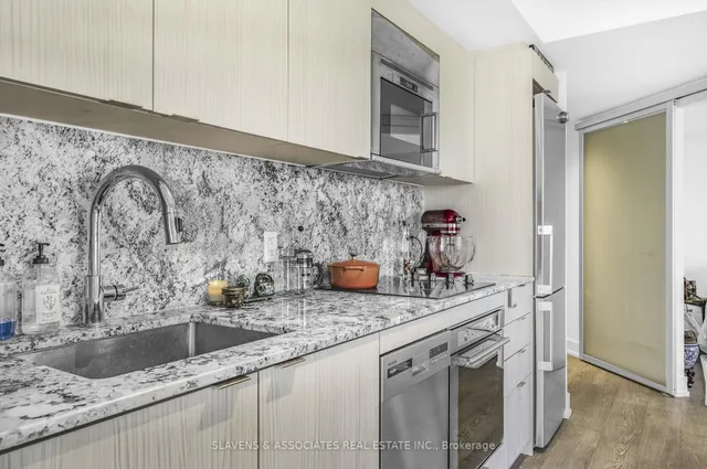 Additional image 10 of 5 Mabelle Ave Unit 2633