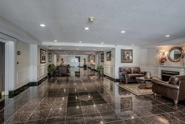 Additional image 3 of 1998 Ironstone Dr Unit 410