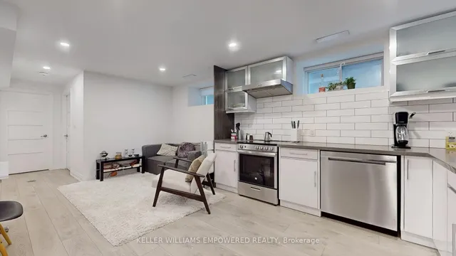 Additional image 31 of 82 Russett Ave