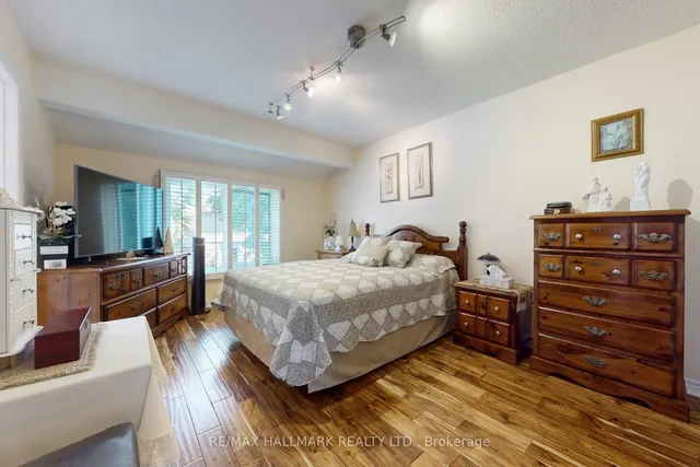 Additional image 19 of 33 Parkside Dr