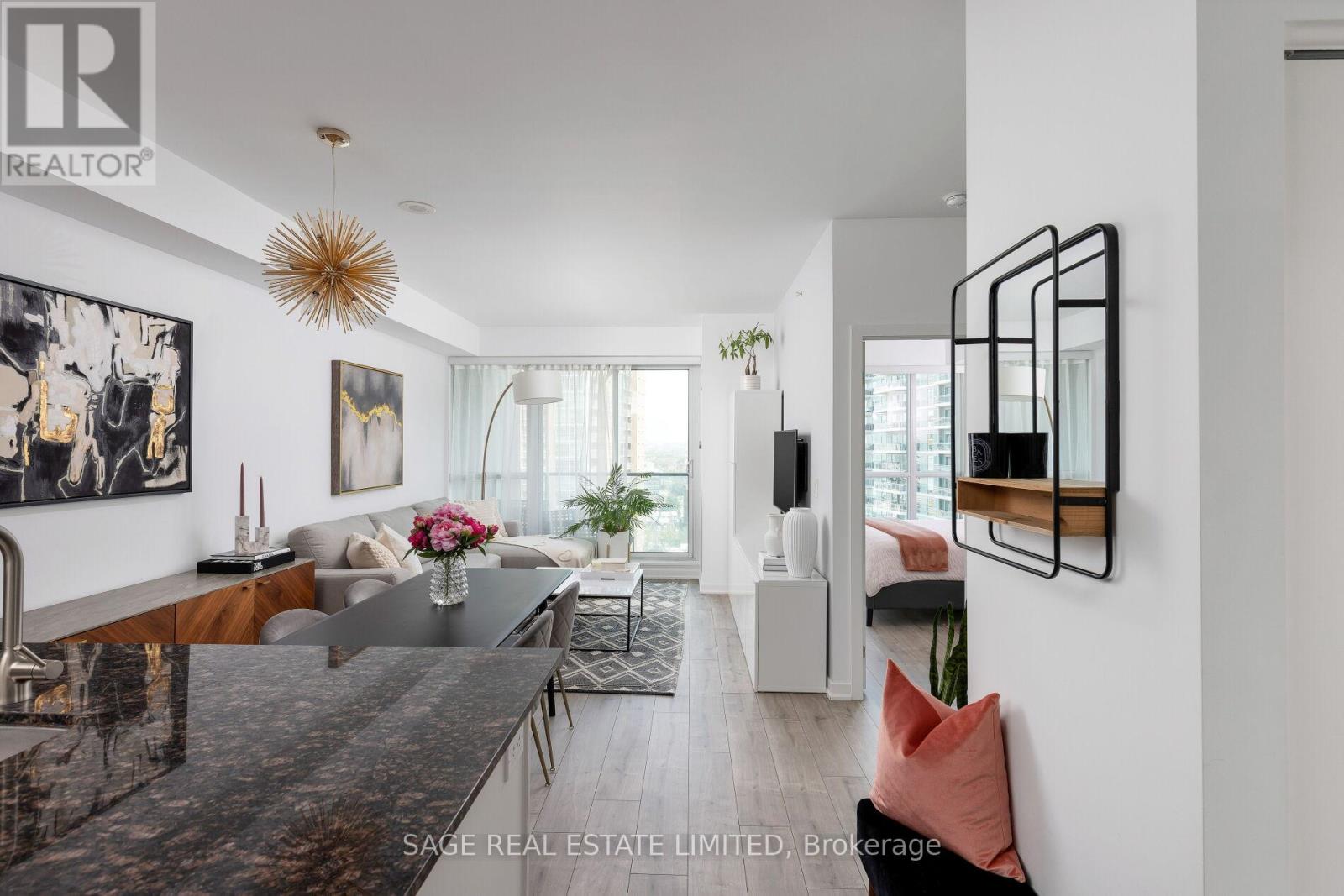 1601 - 150 EAST LIBERTY STREET|Toronto (Niagara), Ontario M6K3R5