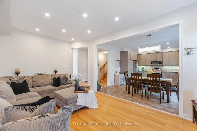 Additional image 15 of 43 Midcrest Circ