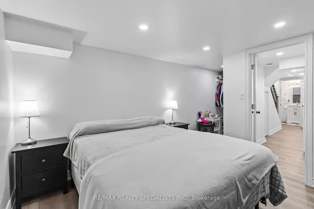 Additional image 35 of 231 Baronwood Crt Unit 231