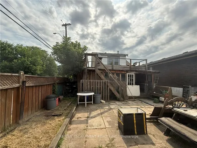Additional image 23 of 325 WEIR St