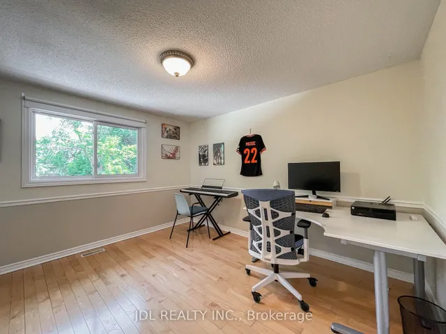 Additional image 33 of 126 Weir Cres