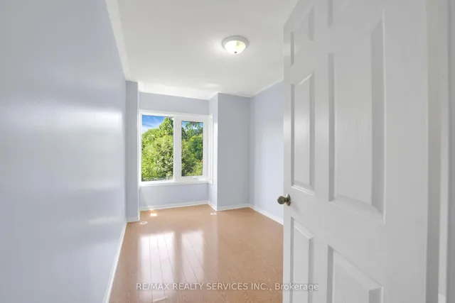 Additional image 29 of 3059 Finch Ave Unit 45