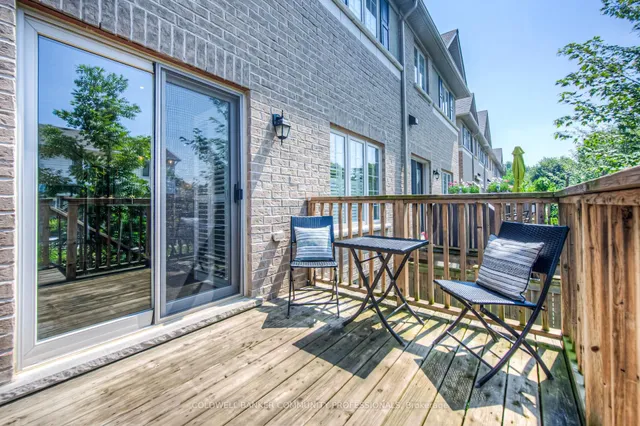 Additional image 44 of 215 Dundas St Unit 38