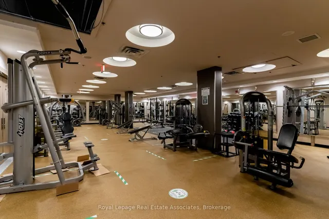 Additional image 39 of 90 Absolute Ave Unit 2410