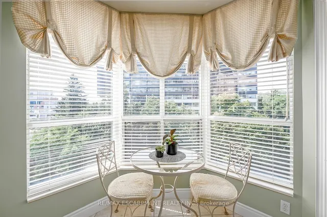 Additional image 17 of 442 Maple Ave Unit 609