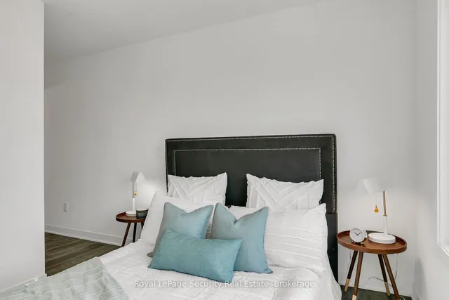 Additional image 24 of 40 Ed Clark Gdns Unit TH 22