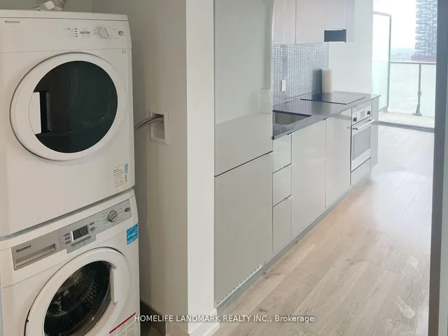 Additional image 2 of 161 Roehampton Ave Unit 3901