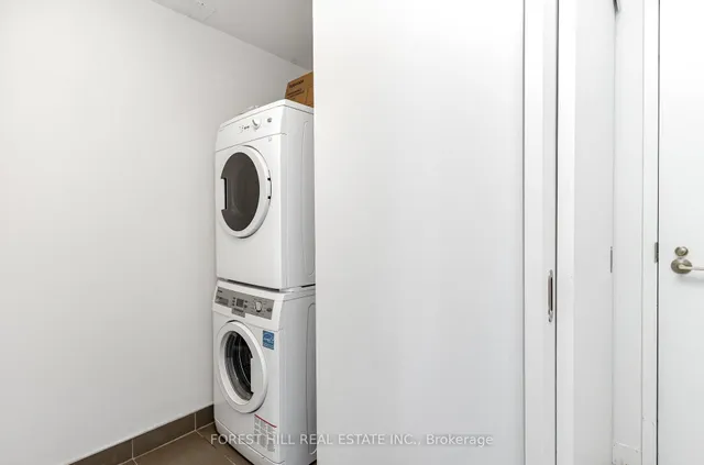 Additional image 10 of 1030 King St Unit 1039