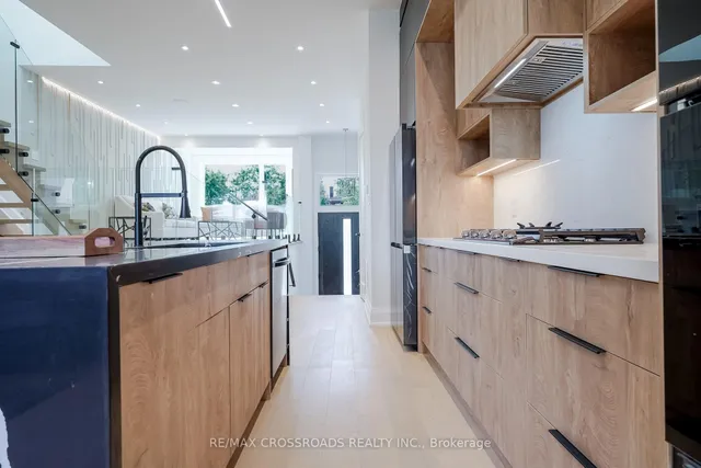 Additional image 11 of 106 Park St