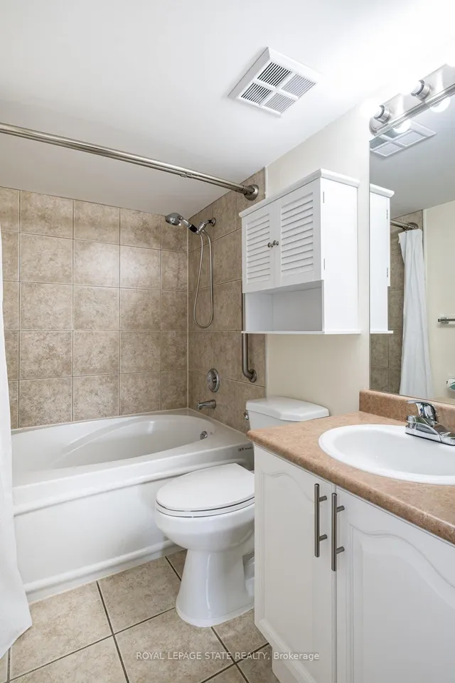 Additional image 19 of 990 Golf Links Rd Unit 208