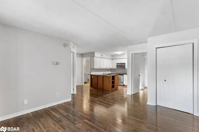 Additional image 6 of 4013 Kilmer Dr Unit 106