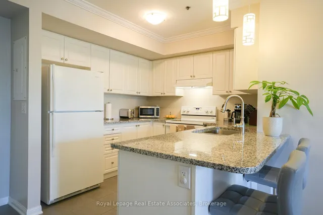 Additional image 5 of 60 Baycliffe Cres Unit 207
