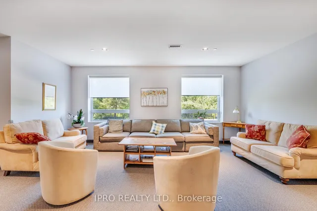 Additional image 29 of 33 Whitmer St Unit 112