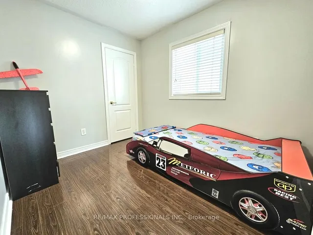 Additional image 27 of 89 Calm Waters Cres