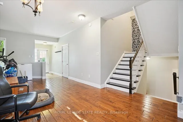 Additional image 9 of 70 Moore Cres