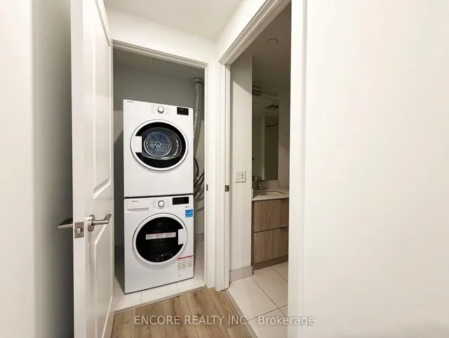 Additional image 6 of 395 Bloor St Unit 3801