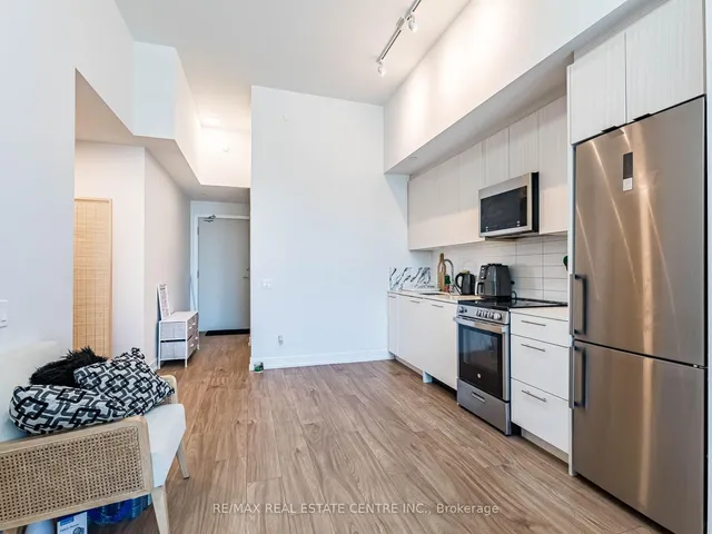 Additional image 32 of 215 VETERANS Dr Unit 211