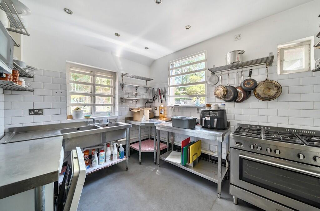 Additional image 6 of High Street, Wincanton, Somerset, BA9 9JQ