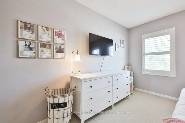 Additional image 22 of 4245 Cole Cres