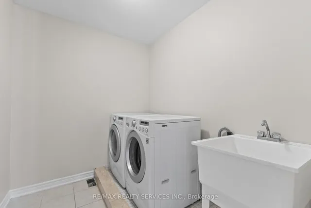 Additional image 31 of 47 Bellhaven Cres
