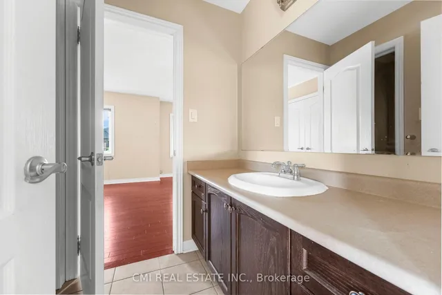 Additional image 34 of 5 Decorso Dr