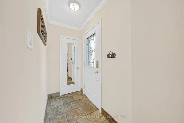 Additional image 8 of 215 Wexford Ave