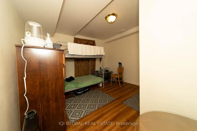 Additional image 37 of 31 REGATTA CRES Cres