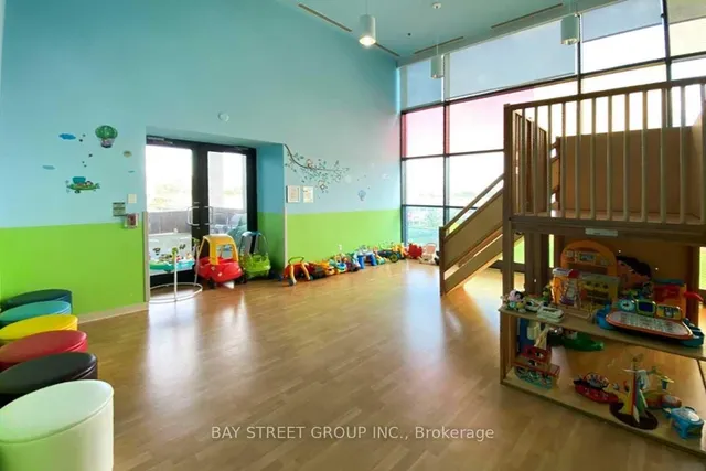 Additional image 36 of 29 Singer Crt Unit 512