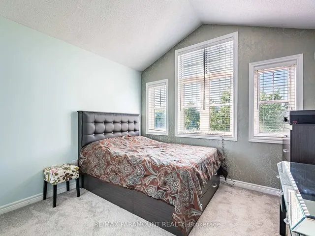 Additional image 25 of 42 Outlook Ave