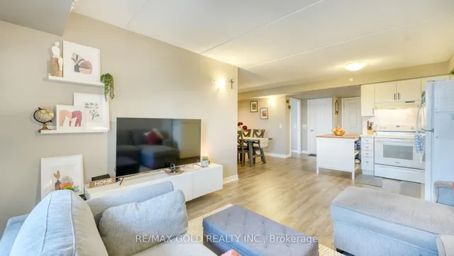 Additional image 19 of 716 Main St