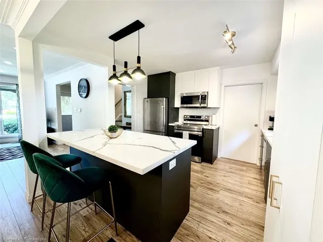 Additional image 25 of 635 Bridle WOOD