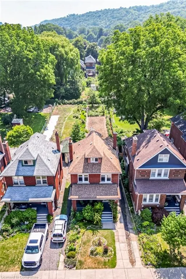 Additional image 46 of 497 Dundurn St